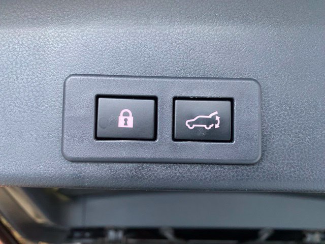 Used 2020 Subaru Ascent Premium w/ Convenience Package AWD/4WD image 8