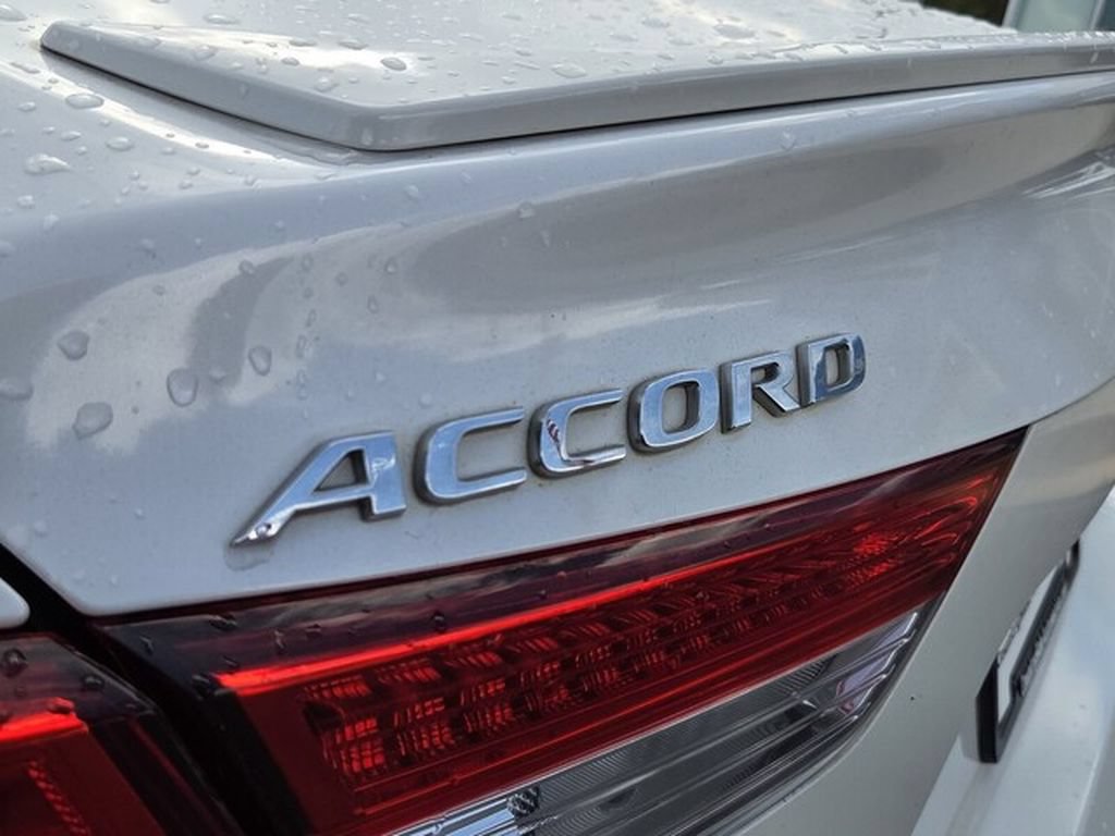 Used 2019 Honda Accord Sport image 14