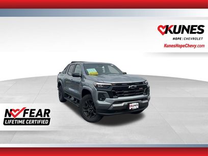 Used 2025 Chevrolet Colorado Z71 w/ Midnight Edition
