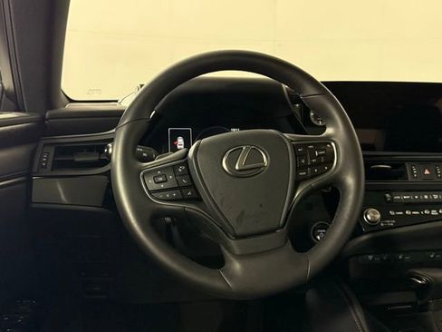 Certified 2025 Lexus ES 300h w/ Premium Package image 26