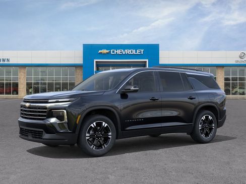 New 2027 Chevrolet Traverse LT w/ Sun and Wheel Package FWD image 2