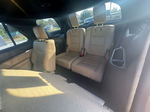 Used 2016 Ford Explorer Limited image 16