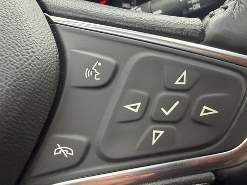 Used 2022 Chevrolet Equinox LT FWD image 22
