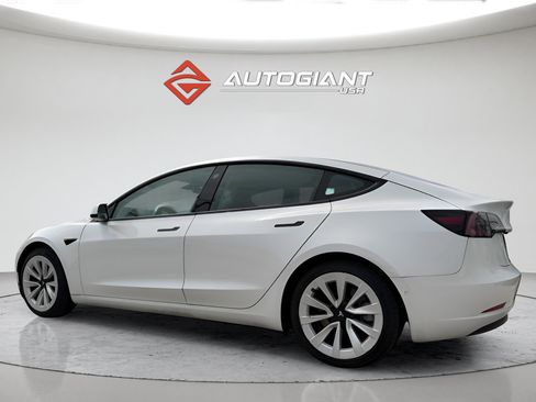 Used 2021 Tesla Model 3 Standard Range Plus RWD image 4