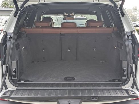 Used 2024 BMW X5 xDrive40i w/ Premium Package image 14