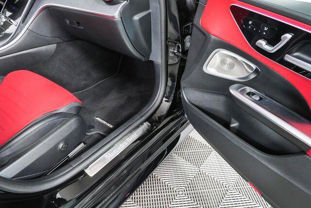 Used 2023 Mercedes-Benz C 300 Sedan image 24