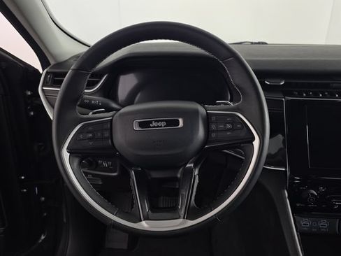 Used 2022 Jeep Grand Cherokee L Laredo w/ Luxury Tech Group I AWD/4WD image 13