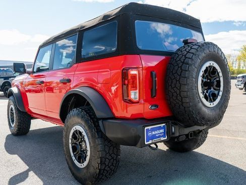 Used 2023 Ford Bronco Big Bend w/ Sasquatch Package image 8