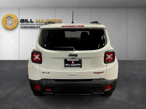 Used 2022 Jeep Renegade Trailhawk image 11