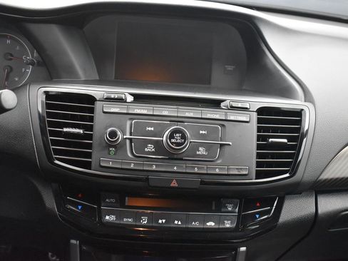Used 2016 Honda Accord Sport image 20
