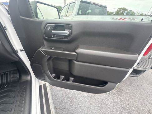 Used 2025 Chevrolet Silverado 1500 W/T RWD image 21