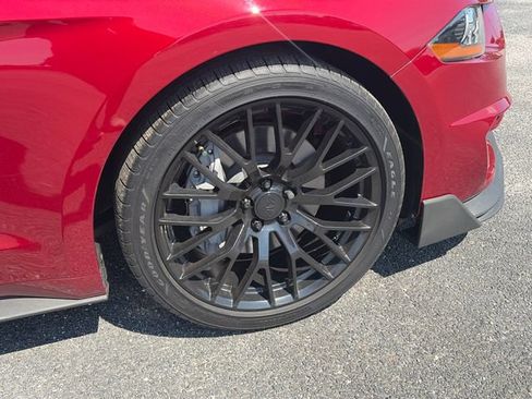 Used 2019 Ford Mustang GT Premium w/ Equipment Group 401A RWD image 11