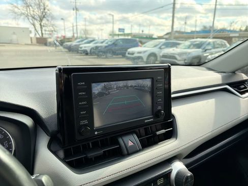 Used 2020 Toyota RAV4 XLE w/ Convenience Package image 33