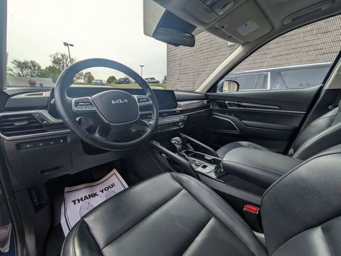 Used 2025 Kia Telluride S FWD image 15