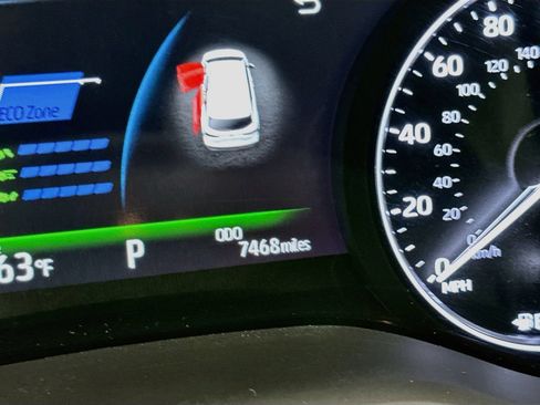 Certified 2024 Toyota Sienna Platinum AWD/4WD image 12