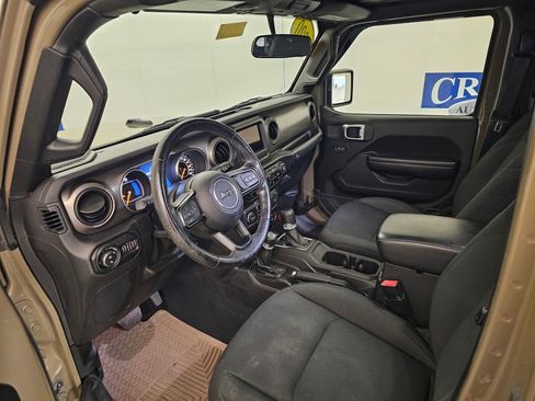 Used 2020 Jeep Gladiator Sport w/ Quick Order Package 24S AWD/4WD image 3