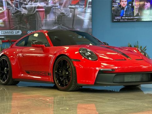 Used 2023 Porsche 911 GT3 image 2