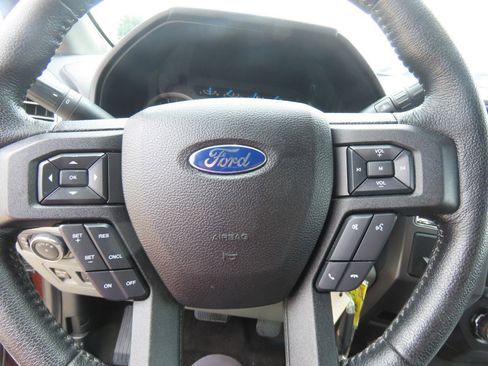 Used 2016 Ford F150 XLT w/ Equipment Group 302A Luxury RWD image 28