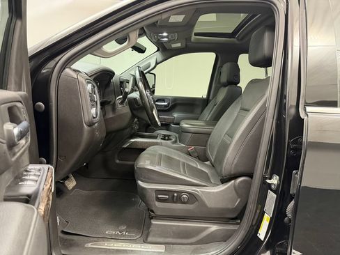Used 2023 GMC Sierra 2500 Denali w/ Denali Ultimate Package AWD/4WD image 5