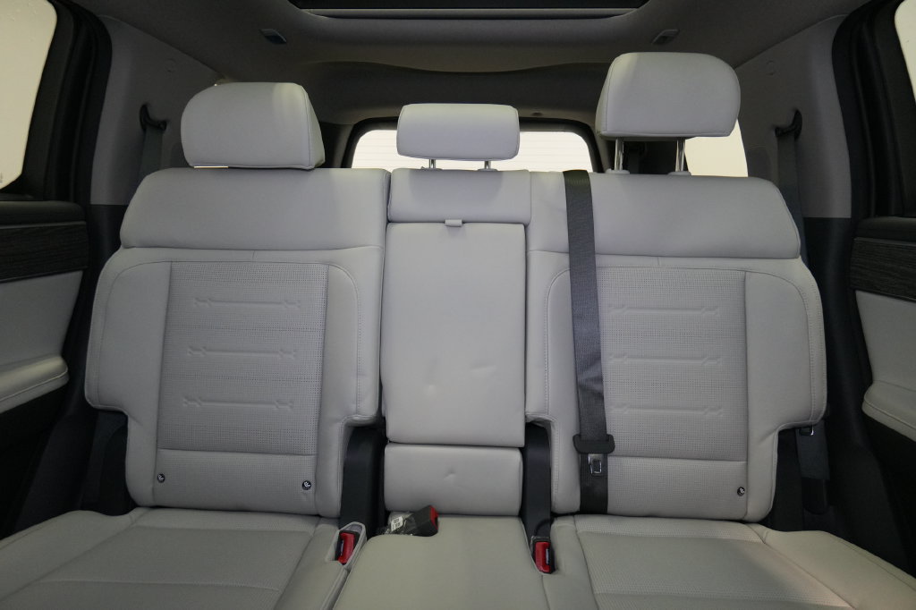 Certified 2026 Hyundai Santa Fe Limited AWD/4WD image 28