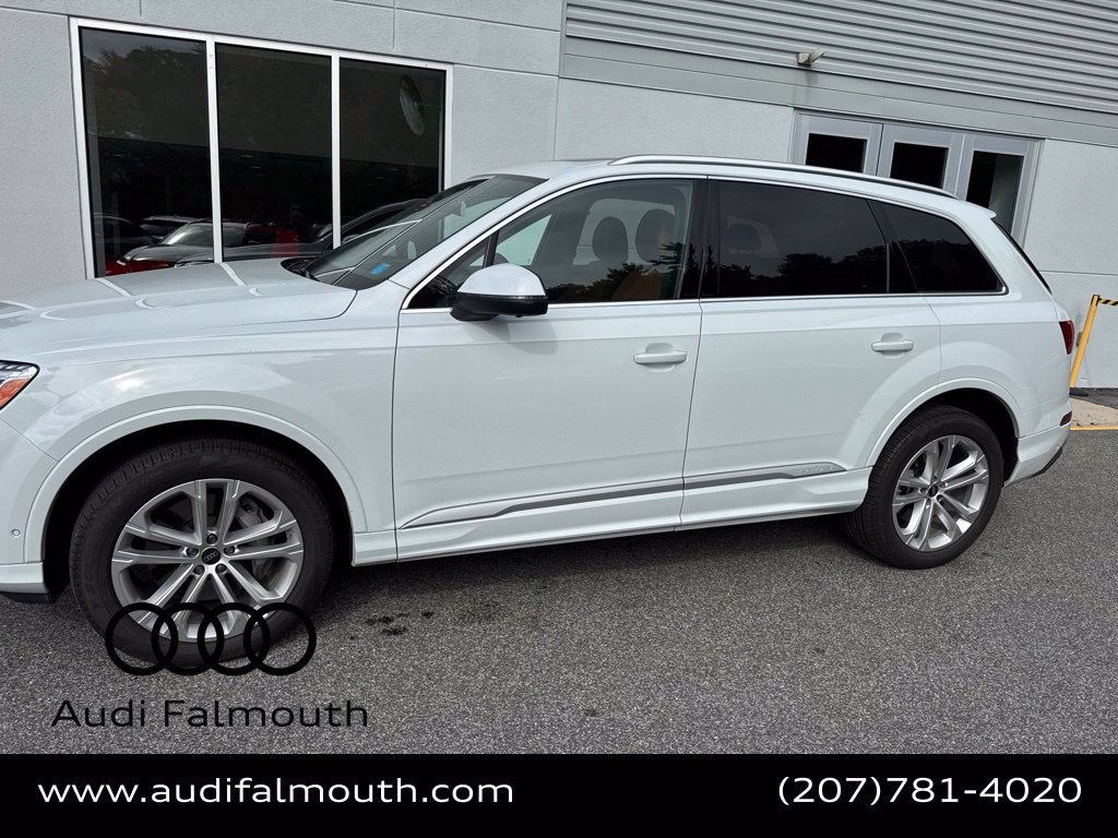 Used 2025 Audi Q7 3.0T Prestige w/ Prestige Package AWD/4WD image 4