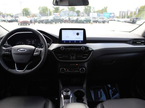 Used 2022 Ford Escape SEL image 11