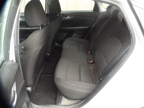 Used 2019 Kia Forte LXS FWD image 15
