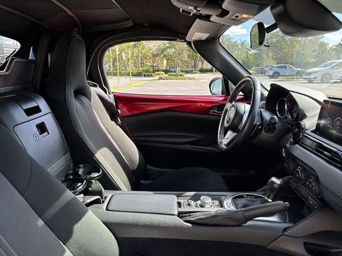 Used 2021 MAZDA MX-5 Miata Club image 20