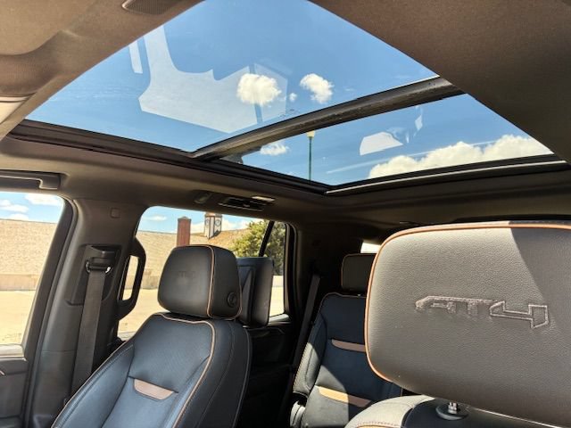 Used 2022 GMC Yukon AT4 w/ AT4 Premium Plus Package AWD/4WD image 16
