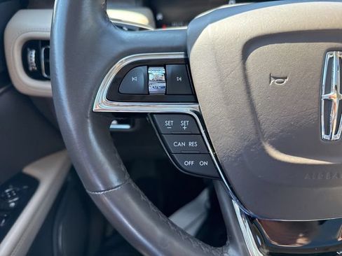 Used 2023 Lincoln Nautilus Reserve AWD/4WD image 22