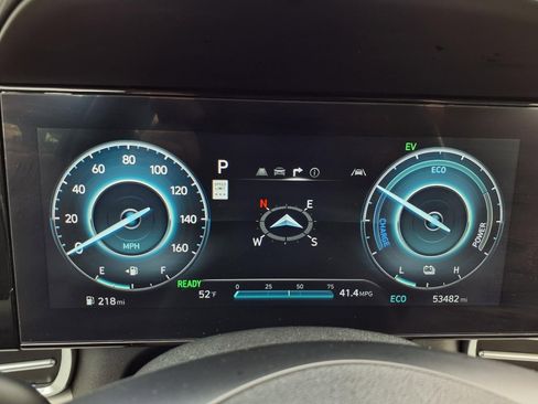 Used 2024 Hyundai Elantra Limited image 17