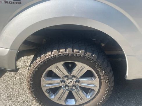 Used 2016 Ford F150 XLT w/ Equipment Group 302A Luxury AWD/4WD image 5