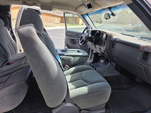 Used 2004 Chevrolet Silverado 1500 Z71 Pickup 4D 6 1/2 ft w/ Light Duty Power Package image 14