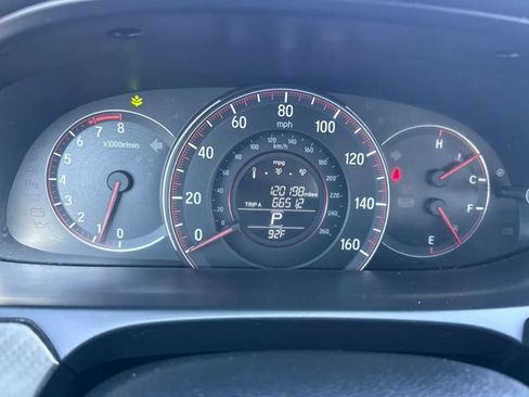 Used 2017 Honda Accord Sport image 4