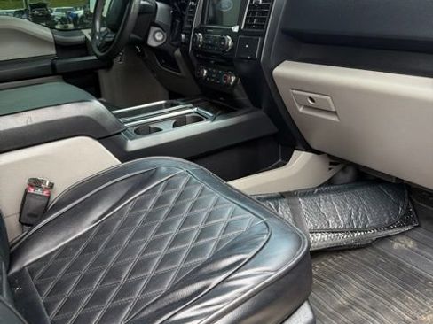 Used 2017 Ford F150 XL w/ Equipment Group 101A Mid AWD/4WD image 12