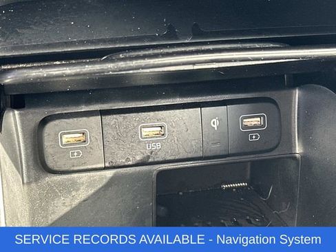 Used 2023 Kia Sorento S w/ Panoramic Sunroof Package image 8
