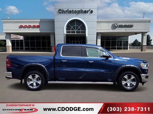 Used 2022 RAM 1500 Laramie AWD/4WD image 2