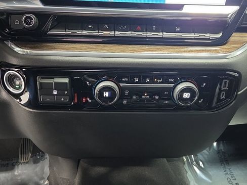 Used 2023 Chevrolet Silverado 1500 RST image 24