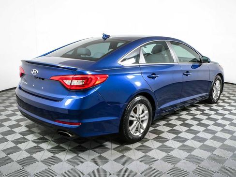 Used 2017 Hyundai Sonata SE FWD image 3