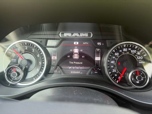 Used 2022 RAM 1500 Big Horn RWD image 11