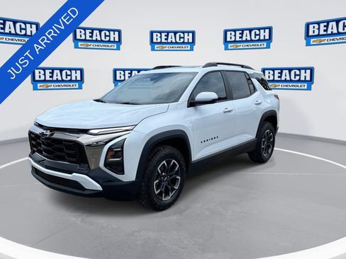 New 2026 Chevrolet Equinox ACTIV w/ Convenience Package III AWD/4WD image 4