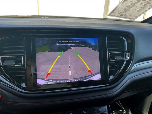 Used 2025 Dodge Durango GT AWD/4WD image 14