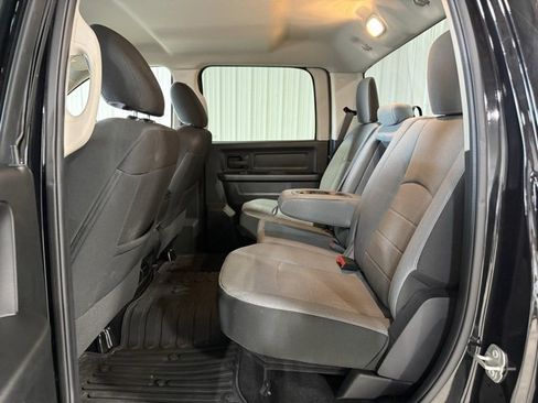 Used 2023 RAM 1500 Express w/ Wheel & Sound Group image 31