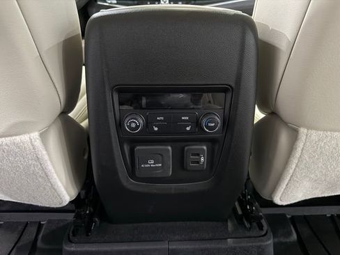 Certified 2023 Buick Enclave Premium image 31