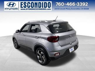 New 2026 Hyundai Venue SEL video 3