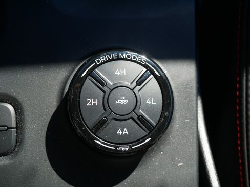 Used 2025 Ford Ranger Raptor image 32