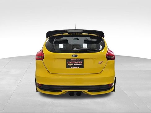 Used 2017 Ford Focus ST FWD image 8