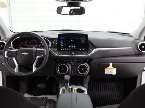 Used 2026 Chevrolet Blazer LT w/ Convenience Package FWD image 28