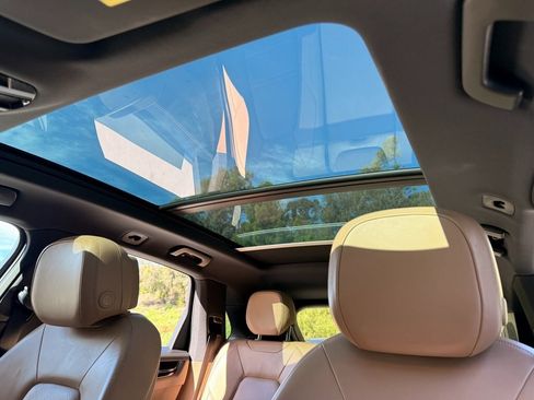 Used 2019 Porsche Cayenne image 17