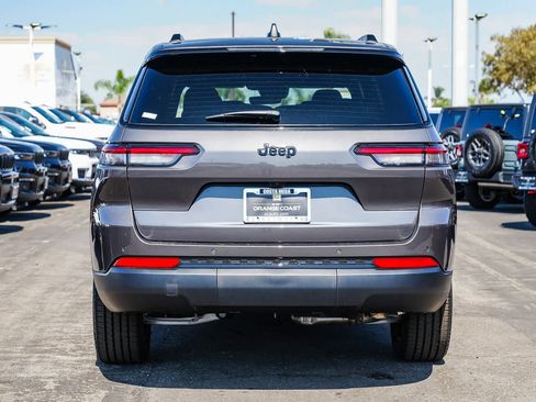 New 2025 Jeep Grand Cherokee L Altitude image 5